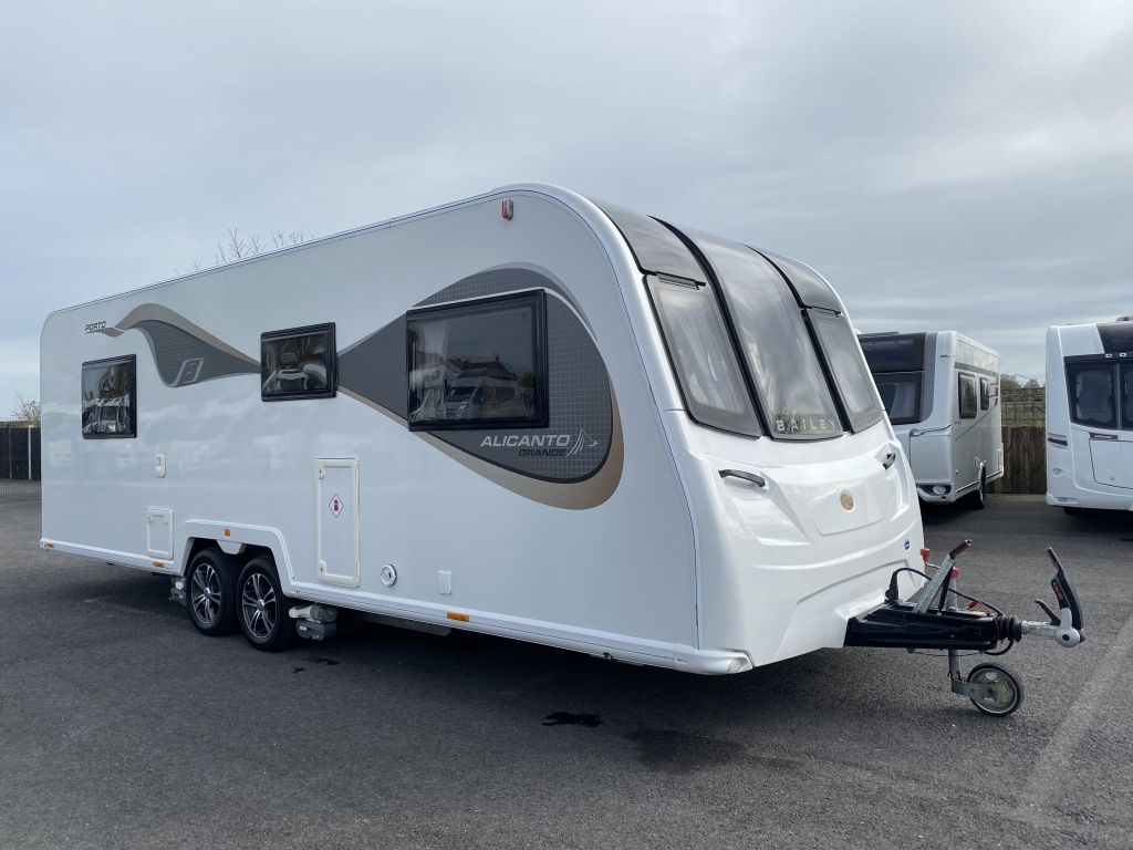 Bailey Alicanto Grande PO caravan